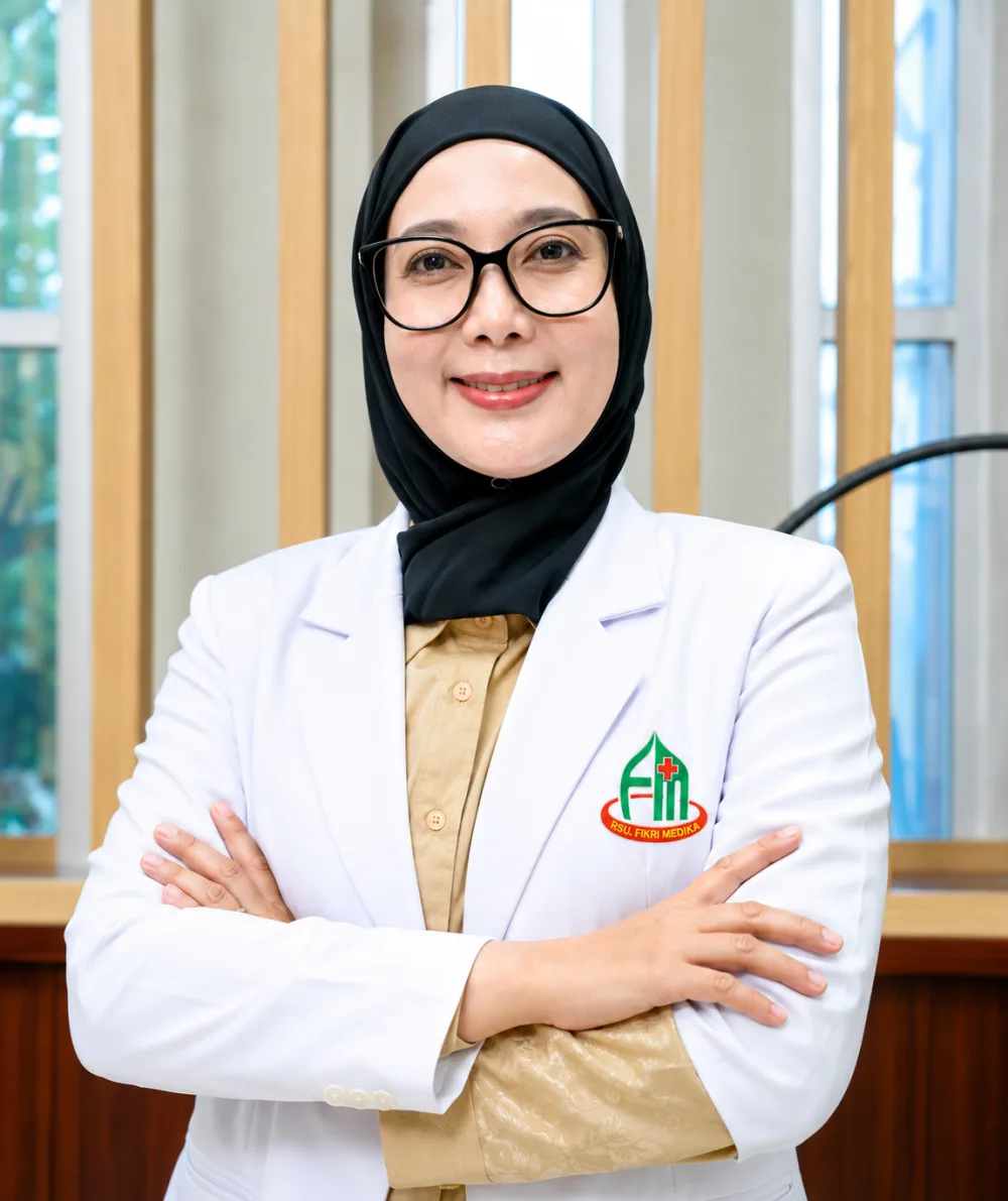 dr. Hadiyat Mahdi, Sp.PD (dr. Yaya) Sp.PD dokter spesialis Spesialis Penyakit Dalam RSU Fikri Medika Karawang